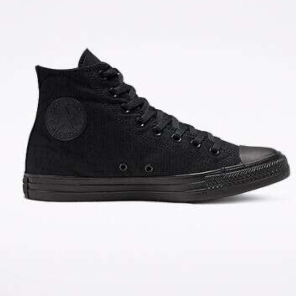 Men’s black converse